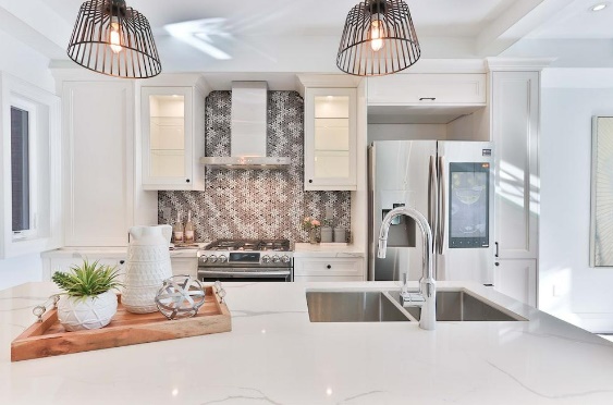 a very clean kitchen